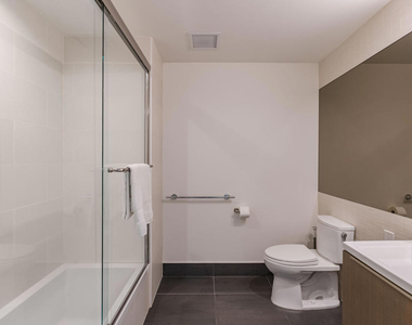 889 Francisco Street - Photo Thumbnail 27
