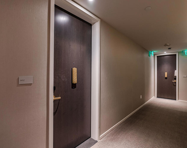 889 Francisco Street - Photo Thumbnail 9