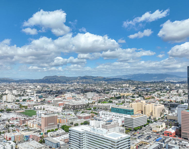 889 Francisco Street - Photo Thumbnail 69