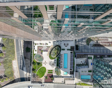 889 Francisco Street - Photo Thumbnail 52