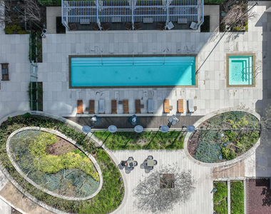 889 Francisco Street - Photo Thumbnail 49