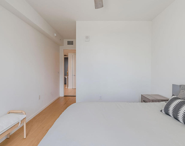889 Francisco Street - Photo Thumbnail 35
