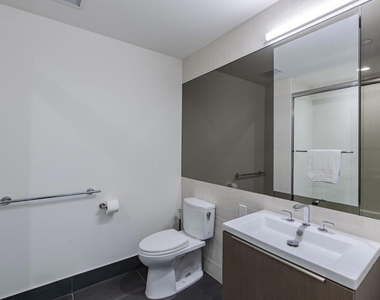 889 Francisco Street - Photo Thumbnail 28