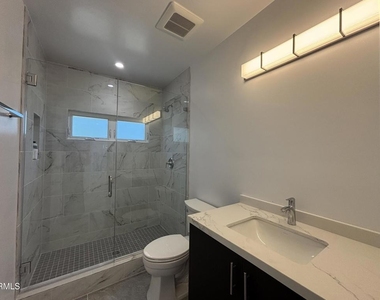 2230 Sherwood Place - Photo Thumbnail 27