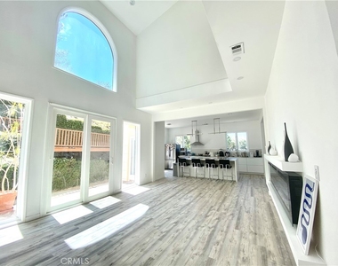 43 Flintlock Lane - Photo Thumbnail 12