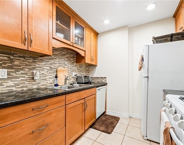 6600 Warner Avenue - Photo Thumbnail 11