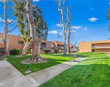 6600 Warner Avenue - Photo Thumbnail 14