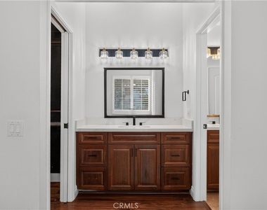 88 Corsica Drive - Photo Thumbnail 14