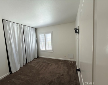 2072 S West - Photo Thumbnail 23