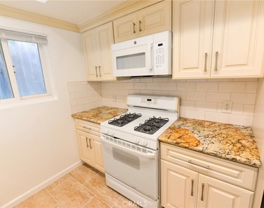 257 Avenida Victoria - Photo Thumbnail 7