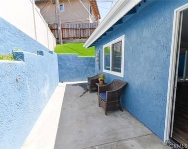 257 Avenida Victoria - Photo Thumbnail 1