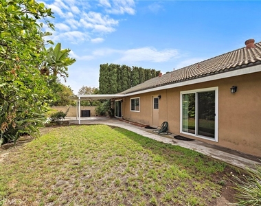 1523 E Baldwin - Photo Thumbnail 30