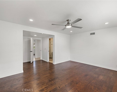 1523 E Baldwin - Photo Thumbnail 23