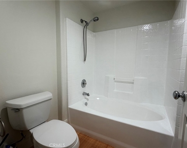 511 Birch Grove - Photo Thumbnail 14