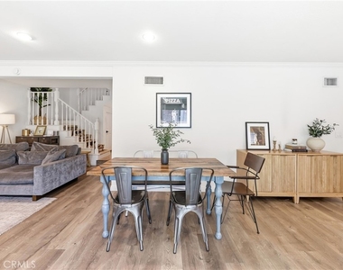 306 Campbell Lane - Photo Thumbnail 8
