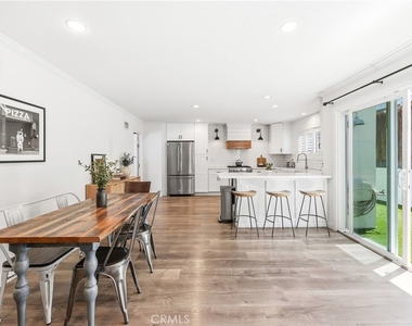306 Campbell Lane - Photo Thumbnail 7