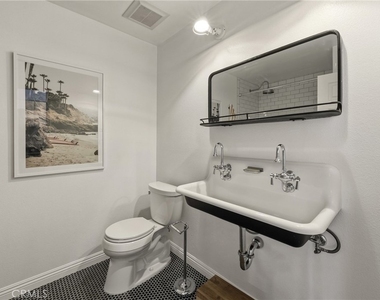 306 Campbell Lane - Photo Thumbnail 24
