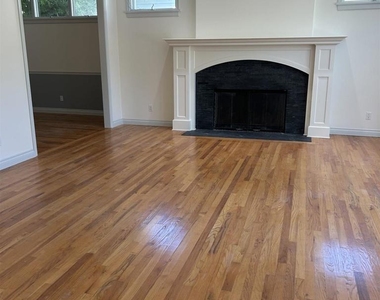 760 Coronado Avenue - Photo Thumbnail 3