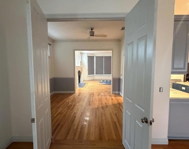 760 Coronado Avenue - Photo Thumbnail 8
