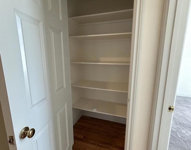 760 Coronado Avenue - Photo Thumbnail 20