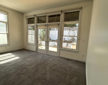 760 Coronado Avenue - Photo Thumbnail 10