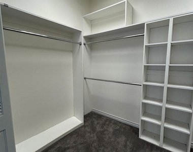 760 Coronado Avenue - Photo Thumbnail 14