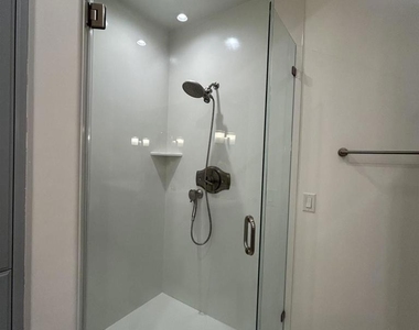 760 Coronado Avenue - Photo Thumbnail 12