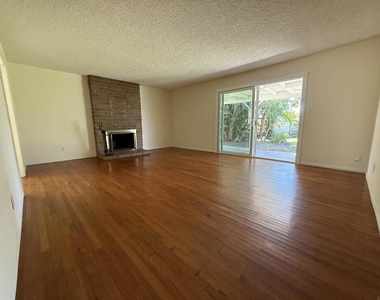 3780 Belford Street - Photo Thumbnail 4