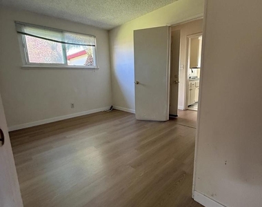3780 Belford Street - Photo Thumbnail 8