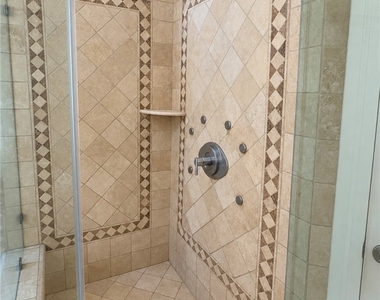12 Covington - Photo Thumbnail 6
