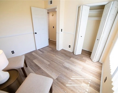 638 Bridgeport - Photo Thumbnail 2