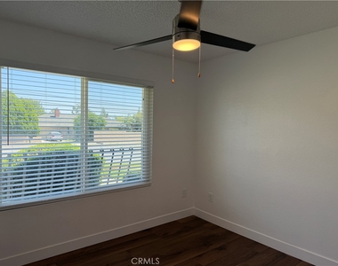 7422 Carnelian - Photo Thumbnail 11
