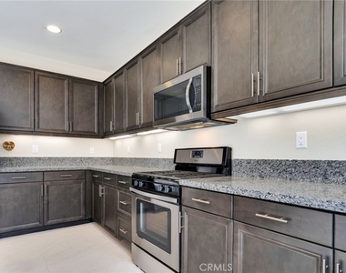4959 Camarillo Lane - Photo Thumbnail 7
