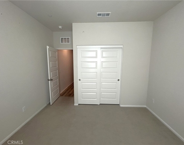 1696 Cayton Loop - Photo Thumbnail 20