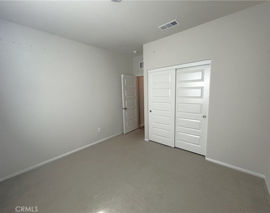1696 Cayton Loop - Photo Thumbnail 21
