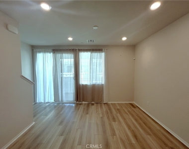 1696 Cayton Loop - Photo Thumbnail 5