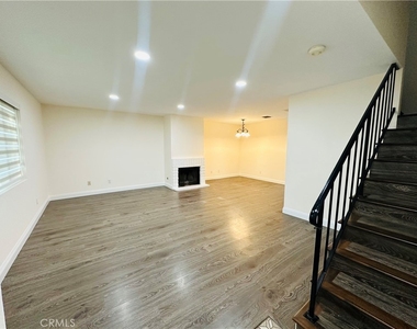 2061 W Redlands Boulevard - Photo Thumbnail 2