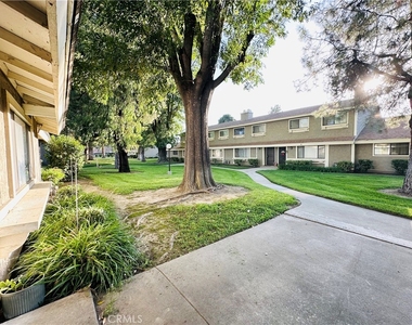 2061 W Redlands Boulevard - Photo Thumbnail 28