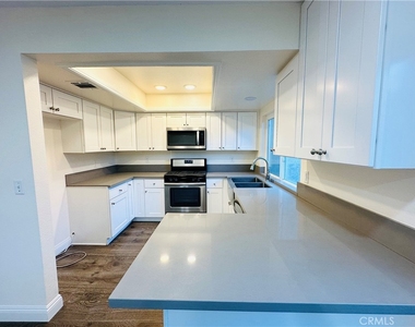 2061 W Redlands Boulevard - Photo Thumbnail 7