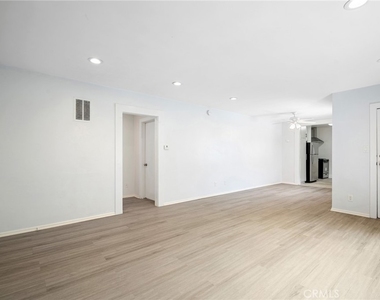 7969 Norton Avenue - Photo Thumbnail 5