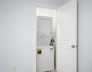 7969 Norton Avenue - Photo Thumbnail 19