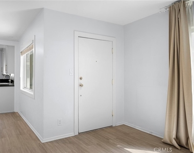 7969 Norton Avenue - Photo Thumbnail 3