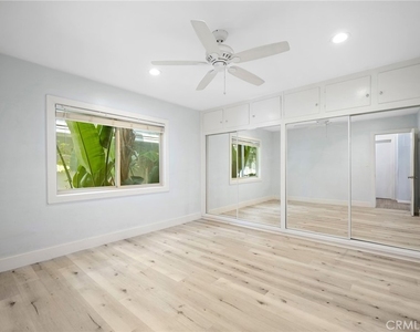 7969 Norton Avenue - Photo Thumbnail 12