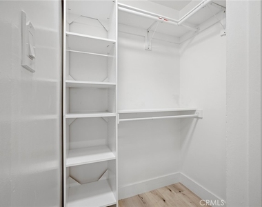 7969 Norton Avenue - Photo Thumbnail 18