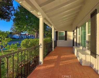 1210 Graynold Avenue - Photo Thumbnail 5