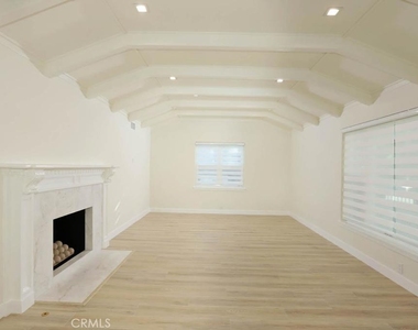 1210 Graynold Avenue - Photo Thumbnail 7