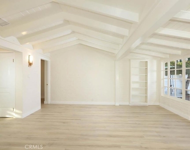 1210 Graynold Avenue - Photo Thumbnail 13