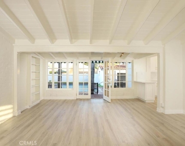 1210 Graynold Avenue - Photo Thumbnail 15