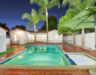 1210 Graynold Avenue - Photo Thumbnail 2