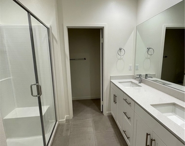 590 Boulder Circle - Photo Thumbnail 10